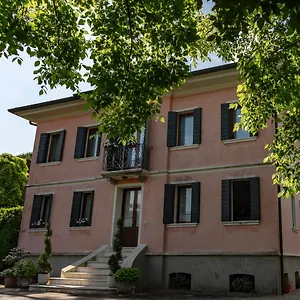 https://villa-trevisi.hotelslidodijesolo.com